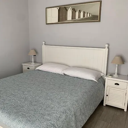 Sangiacomo App Ambra Holiday home Santo Stefano al Mare