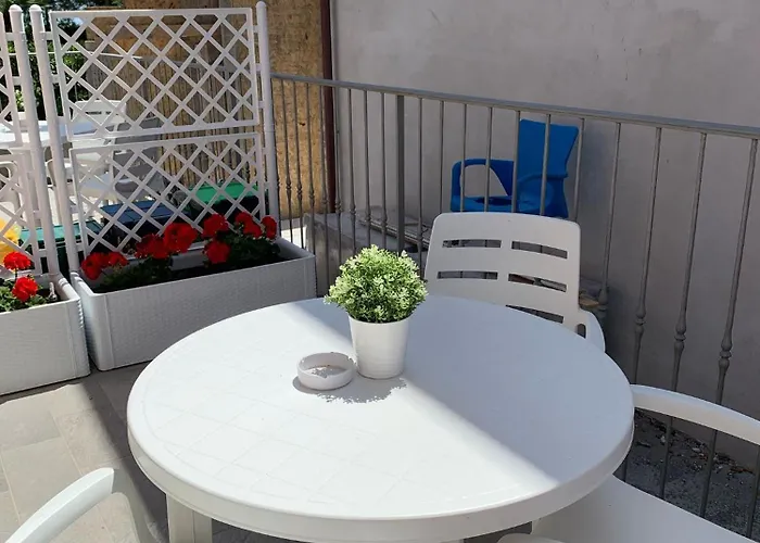 Semesterbostad Sangiacomo App Ambra